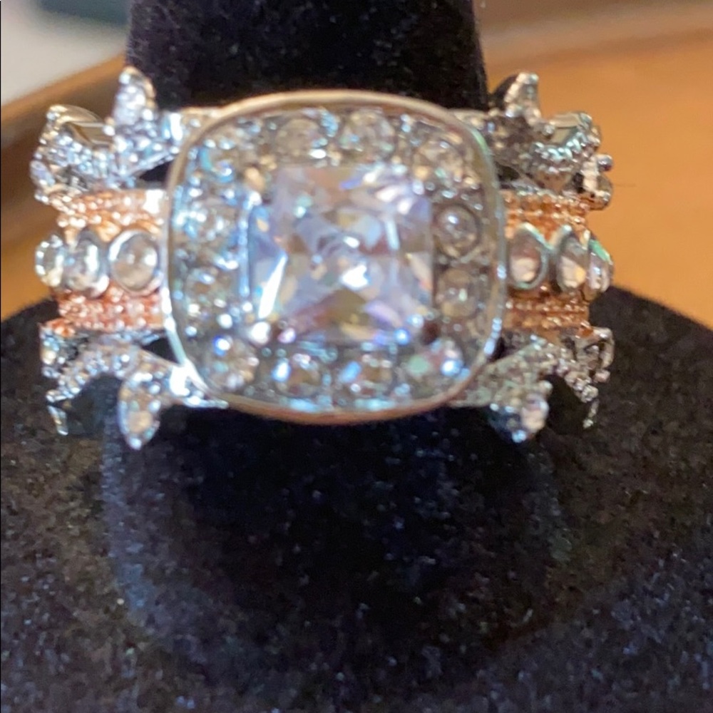 Unique Crystal Cocktail Ring